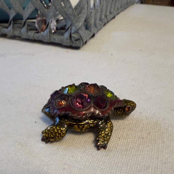 Jay Strongwater Colorful Jeweled Turtle Figurine - Picture 4 of 5